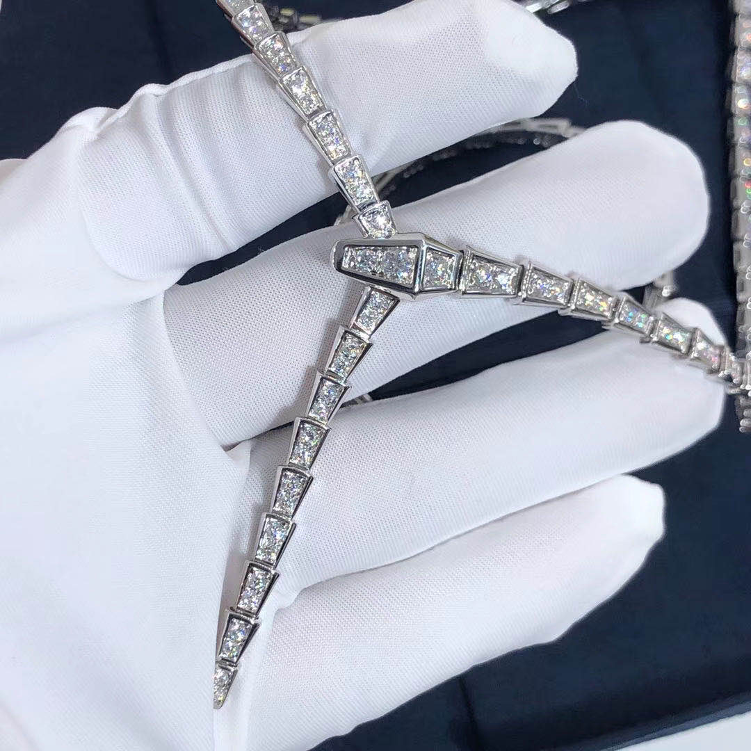 18kt White Gold Bvlgari Serpenti Viper Slim Necklace with Diamonds