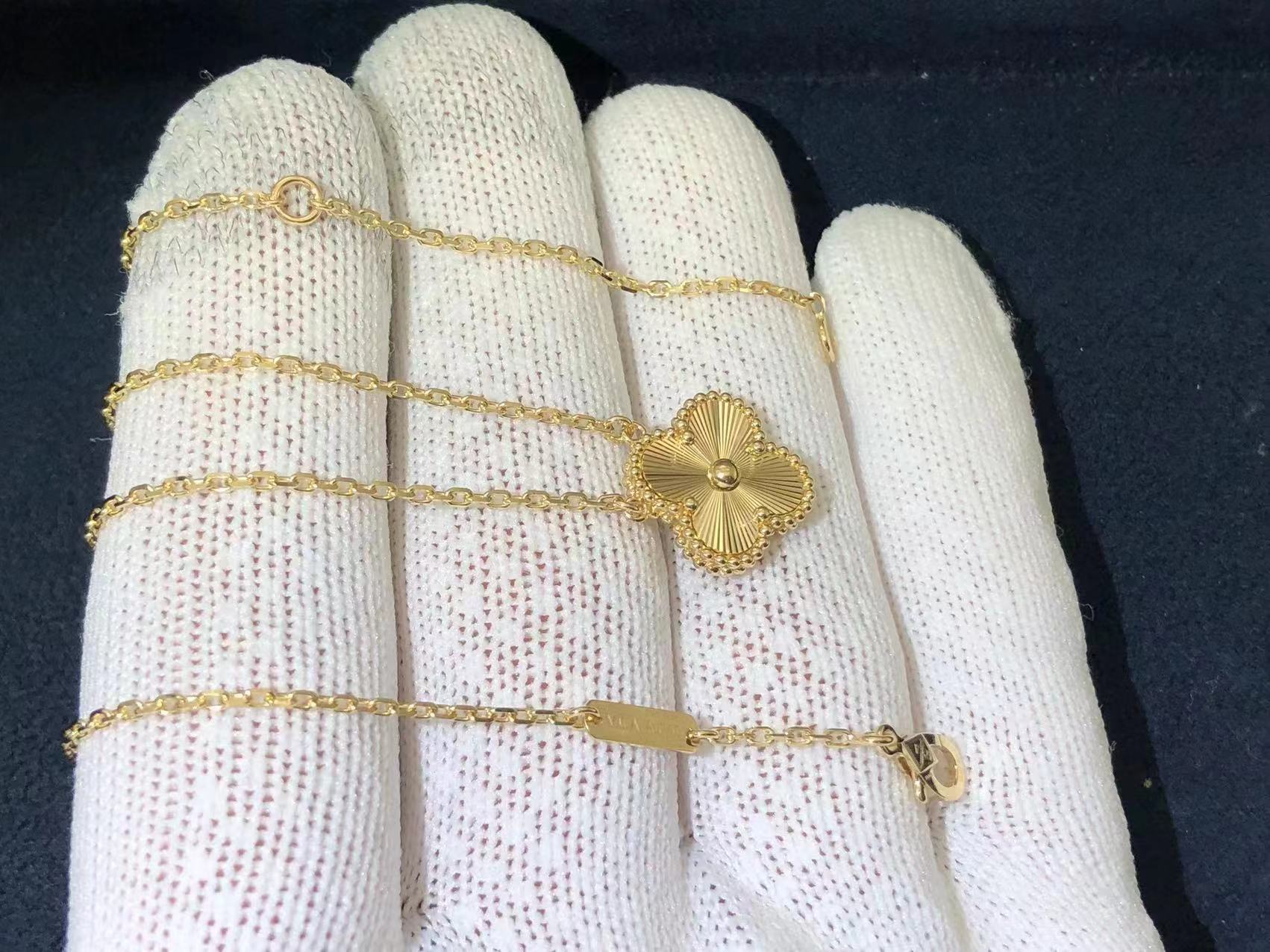 Van Cleef & Arpels Vintage Alhambra Guilloché 18K Yellow Gold Pendant Necklace vcarp4kl00